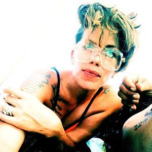 Meet your Posher, Noni